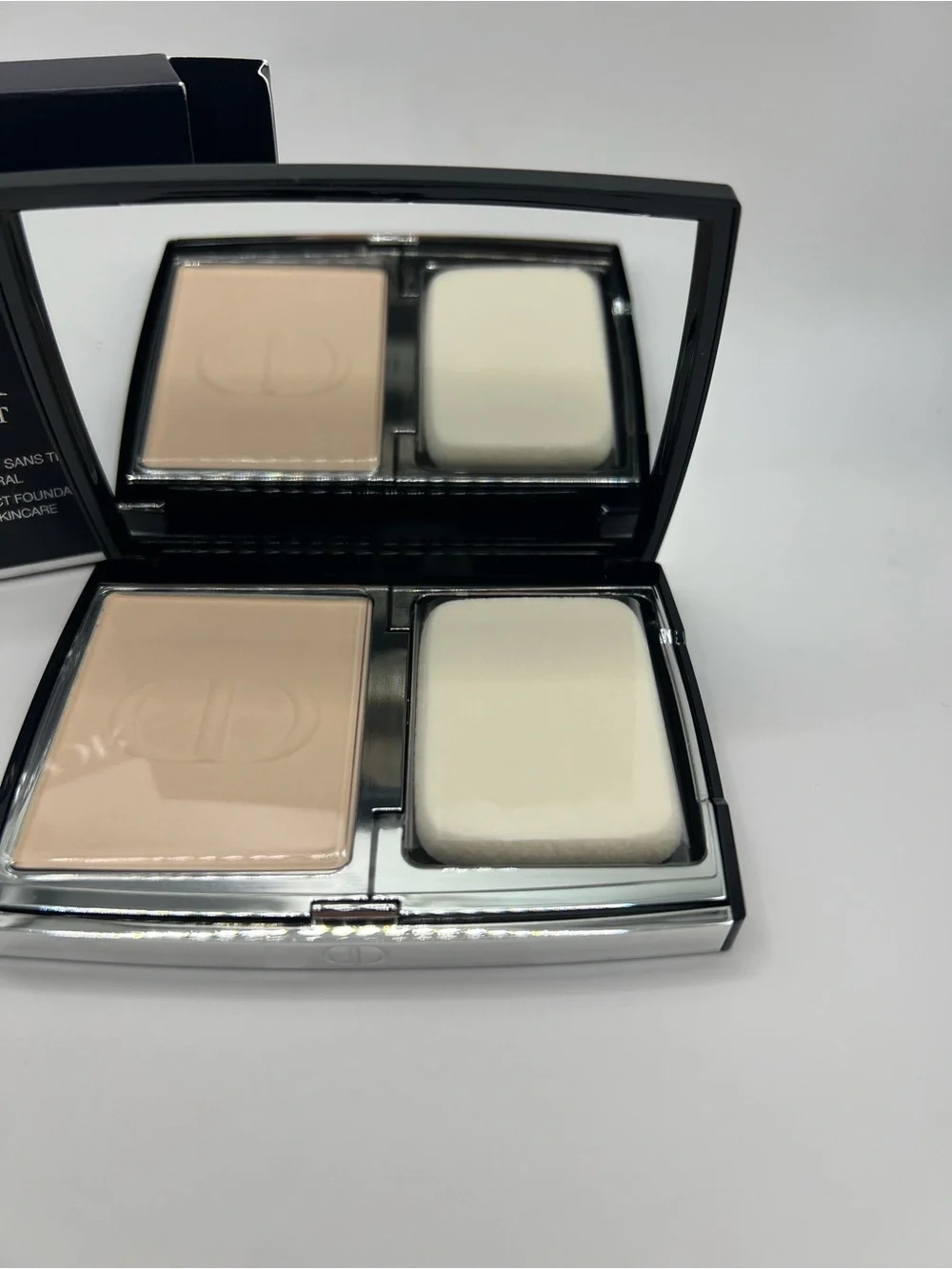 Dior Forever Natural Velvet Compact Foundation - Black